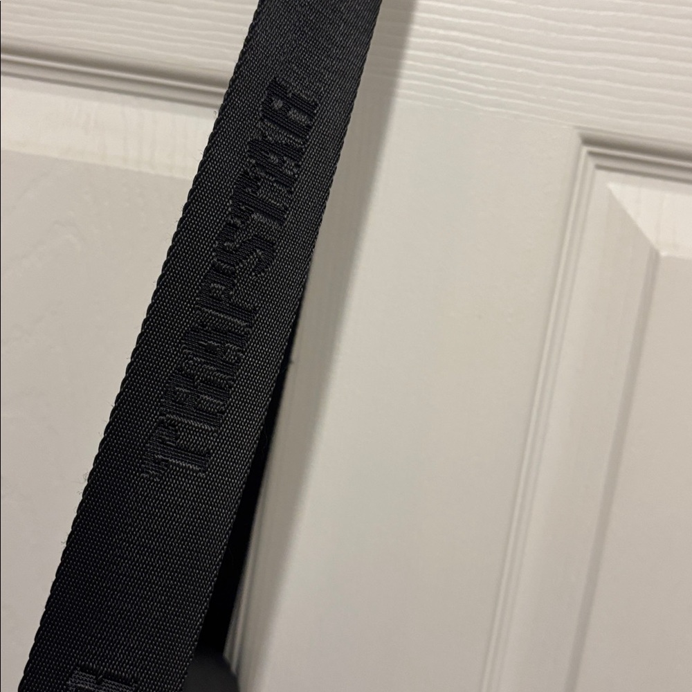 Trapstar Irongate T Crossbody Bag - Picture 5 of 9